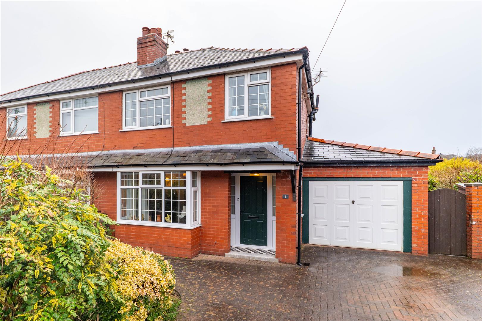 3 bed property in Howard Road, Chorley